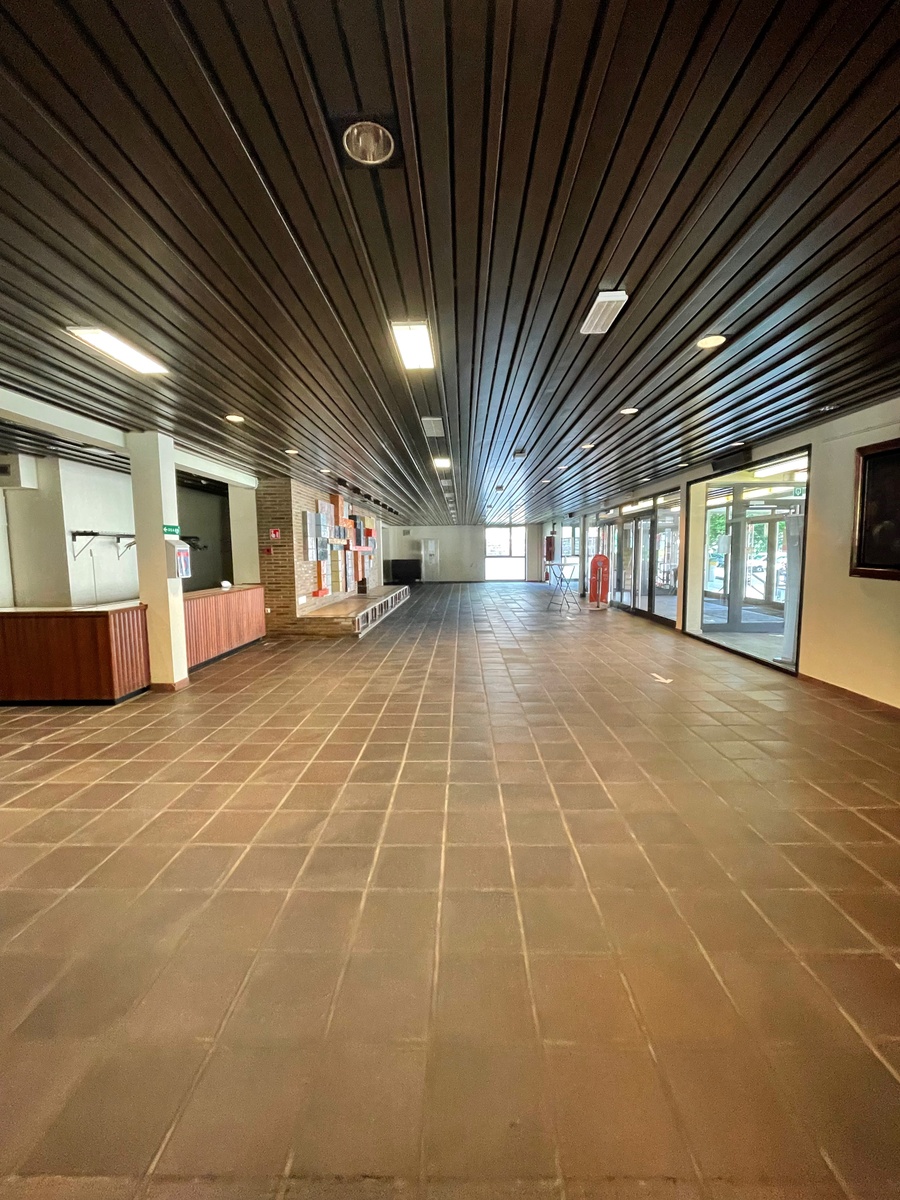 foyer rez hall